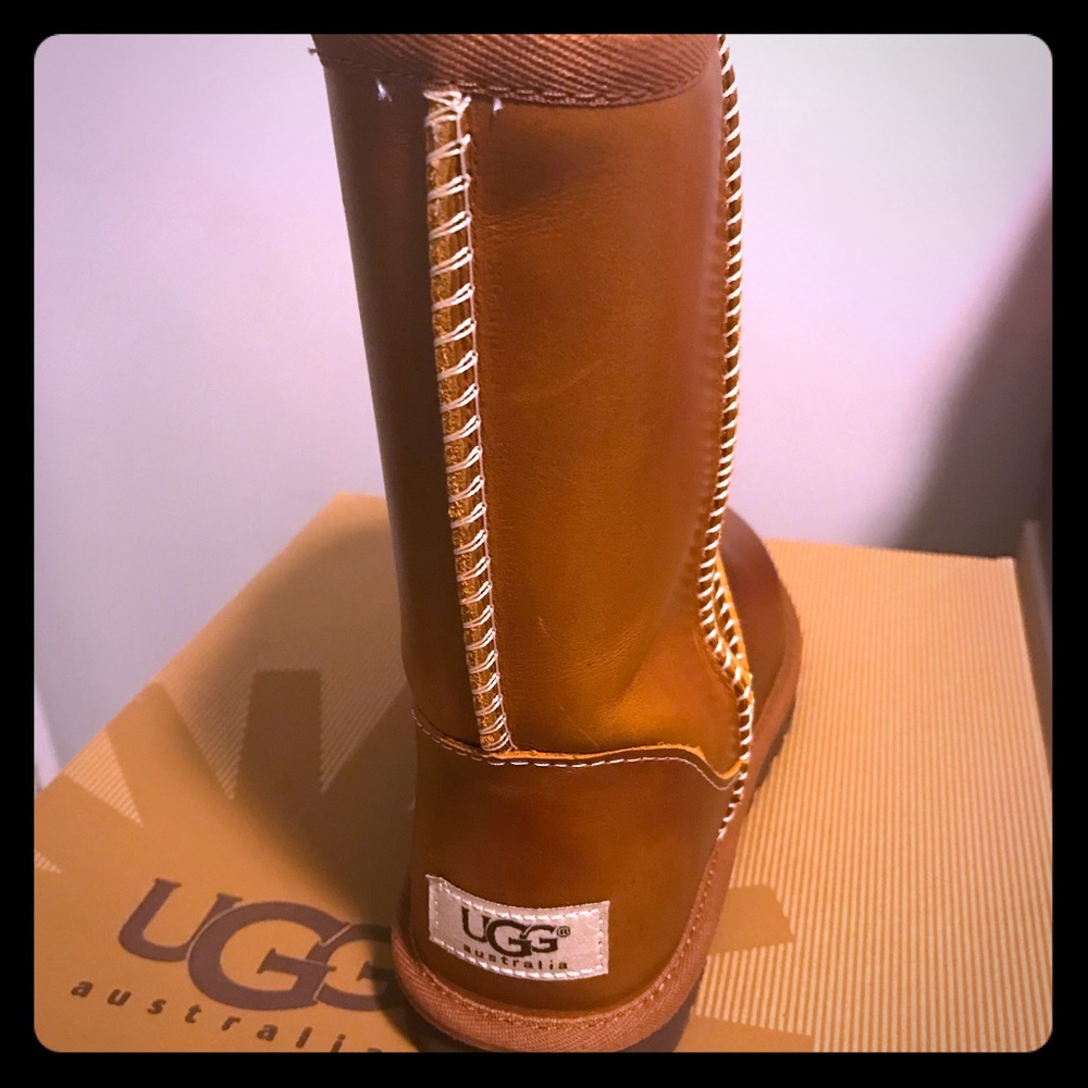 Leather Uggs - Chestnut (Short)